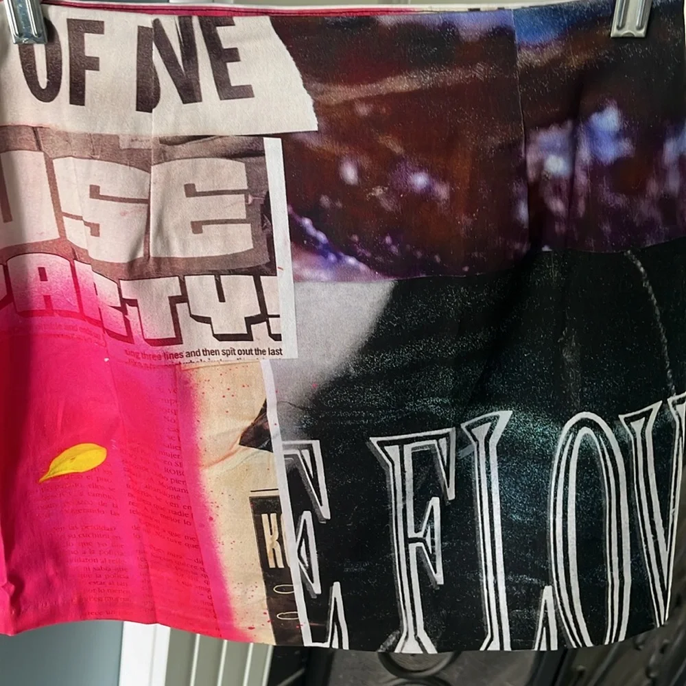 Desigual Slim Newspaper Mini Skirt - Picture 11 of 16